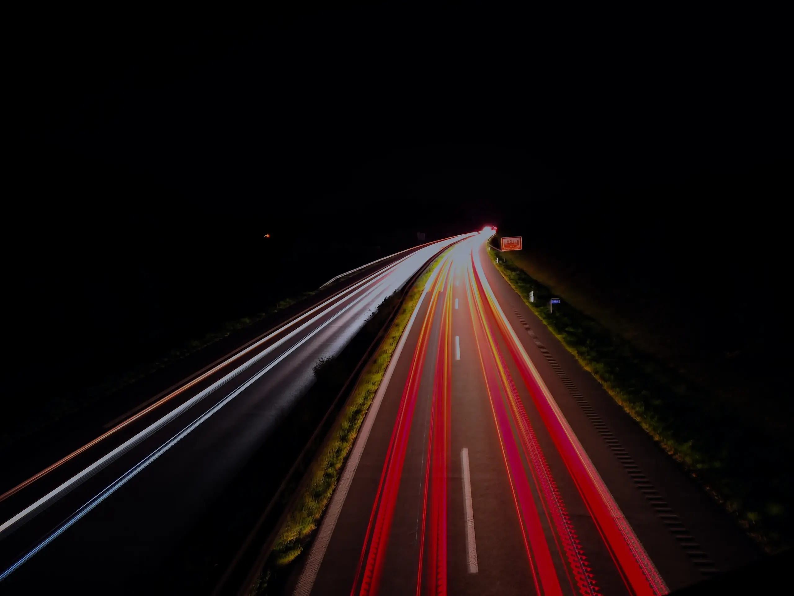 Autobahn Nachts Bild 1